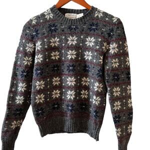 Vintage Bowen & Wright Boys Wool Snowflake Print Sweater Gray L